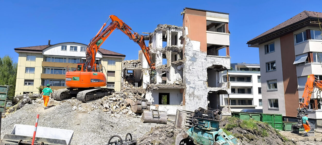 Schönbächler Baggerbetrieb AG | Abbruch Rückbau | Schnabelsberg, Einsiedeln