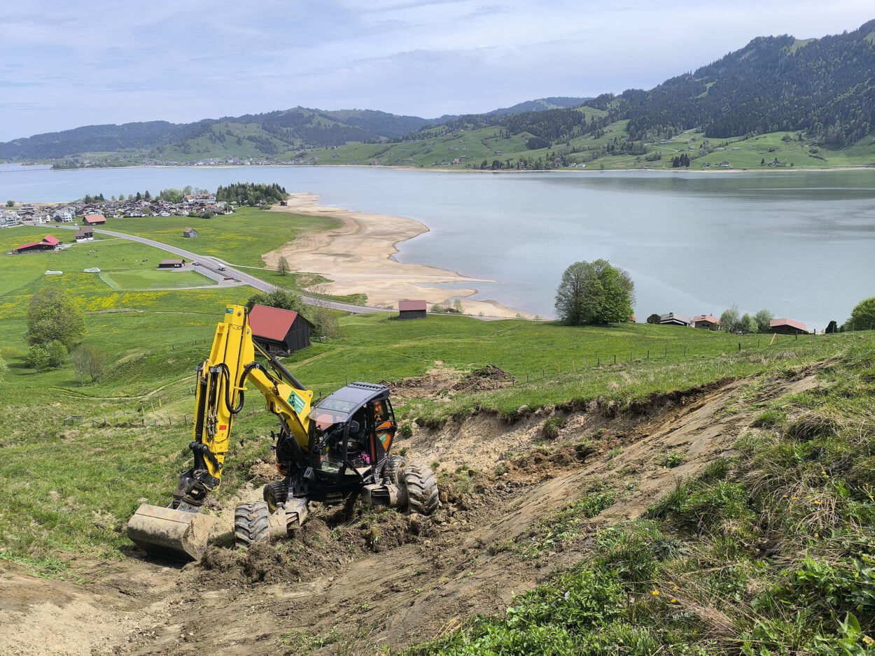 Schönbächler Baggerbetrieb AG | Baggerarbeiten | Schlipf, Gross